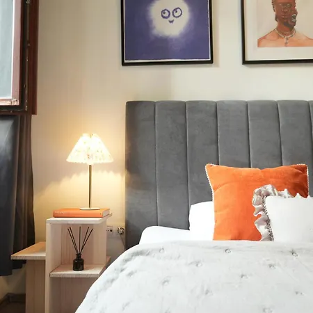 Pop Art 2br Bold & Bright Escape Inside Gozsdu Appartamento Budapest
