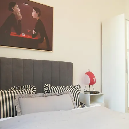Pop Art 2br Bold & Bright Escape Inside Gozsdu